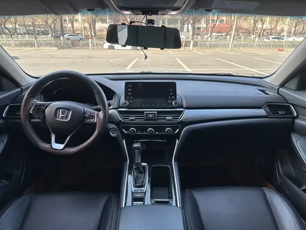 Honda Inspire — фото 3