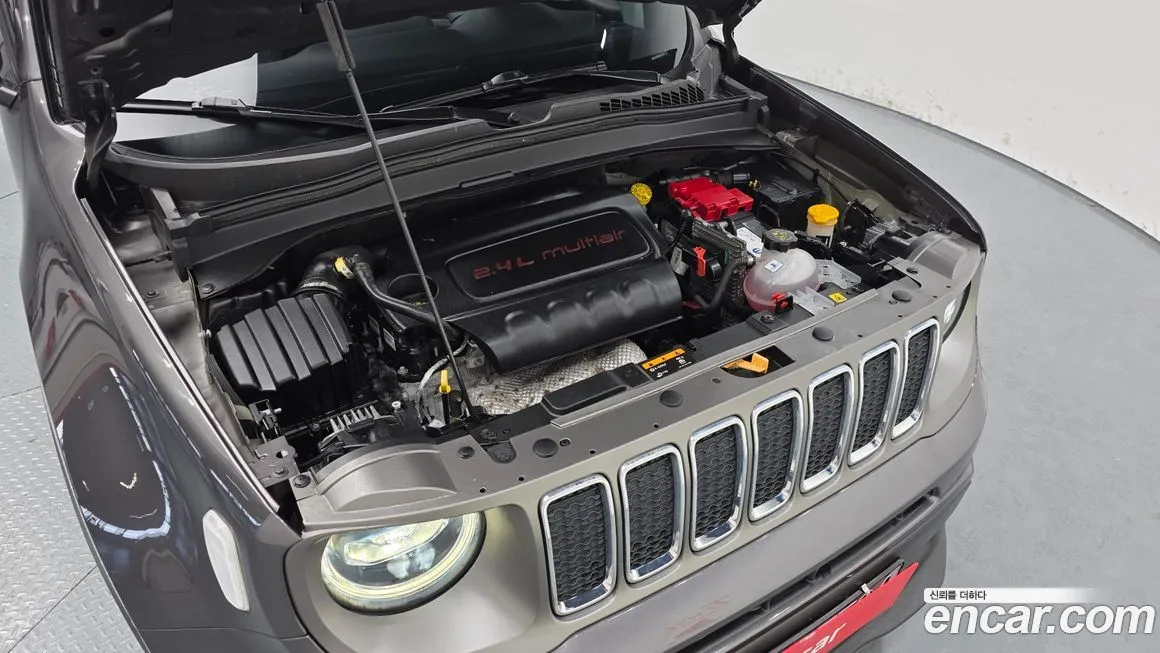 Jeep Renegade 2021 из KR, фото 10