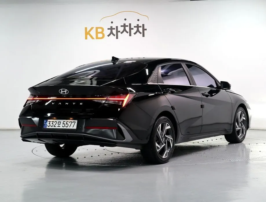 Hyundai AVANTE — фото 4