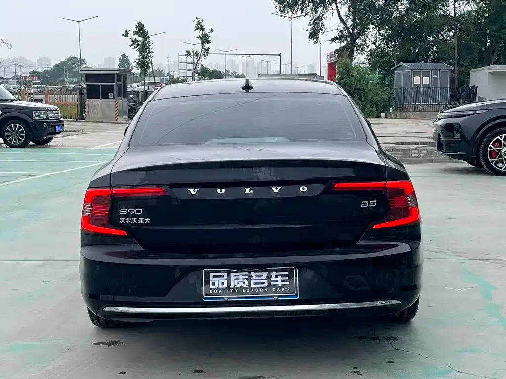 Volvo S90 — фото 9