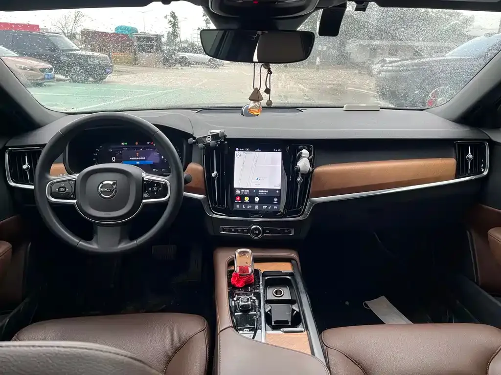 Volvo S90 — фото 3