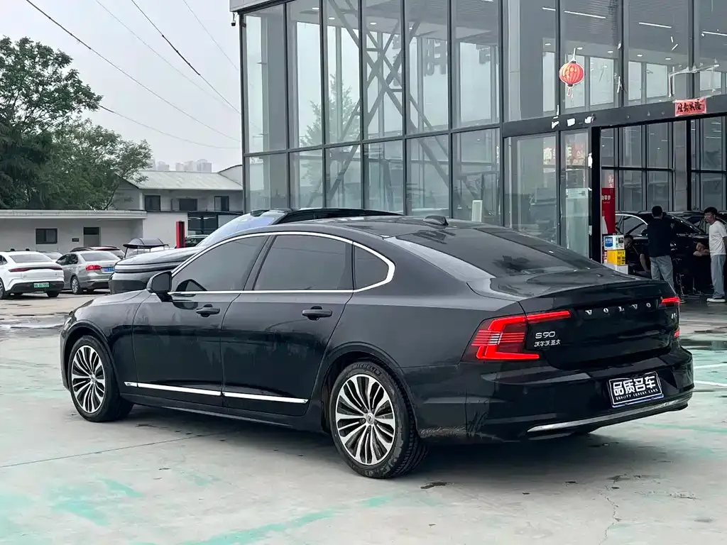 Volvo S90 — фото 5