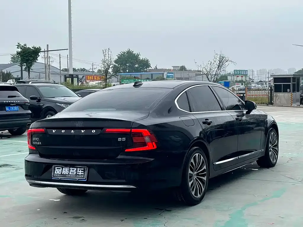 Volvo S90 — фото 2