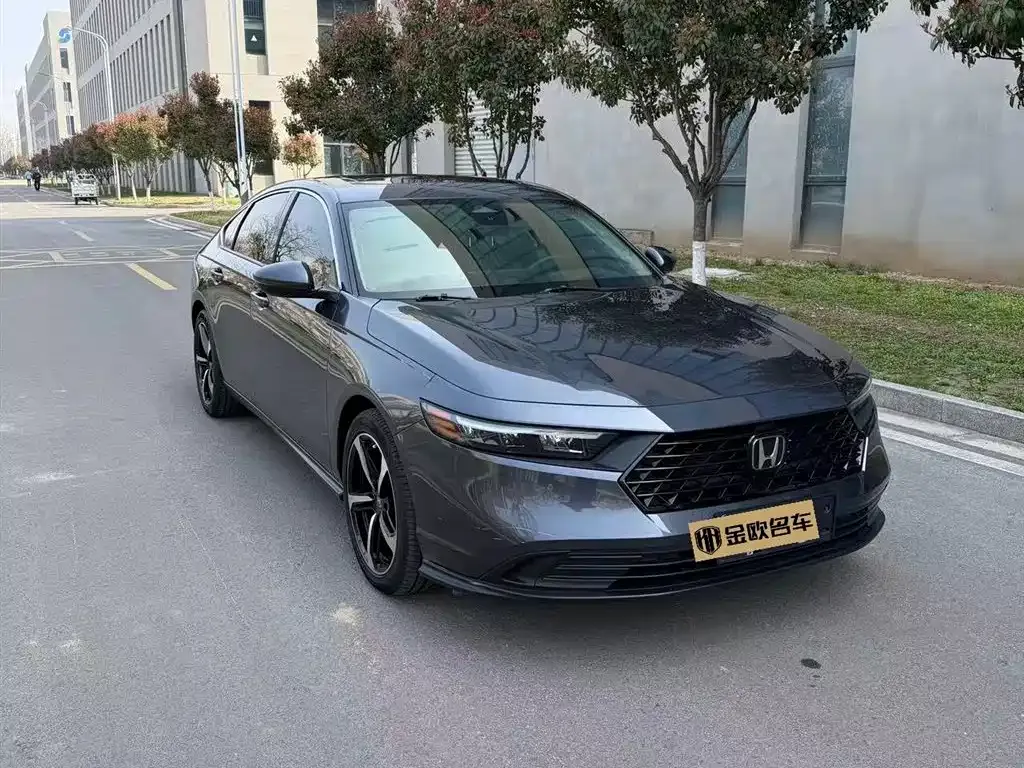 Honda Accord — фото 9