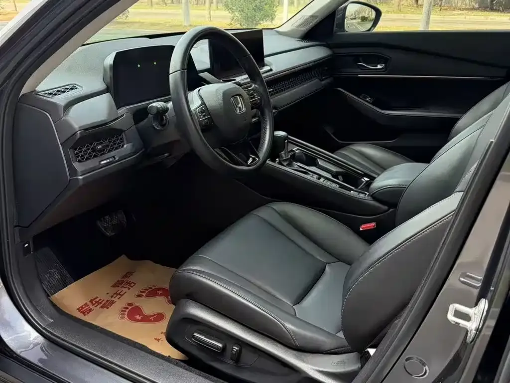 Honda Accord — фото 6