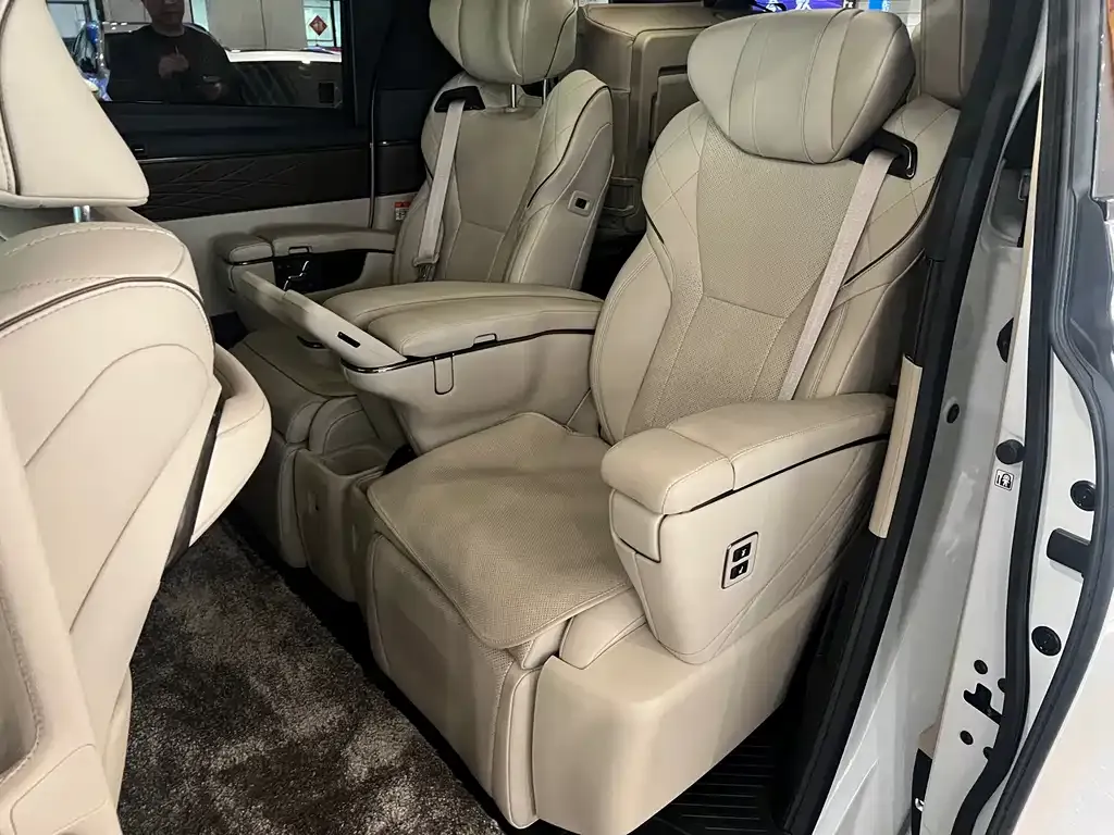 Toyota Alphard 2025 из CN, фото 8