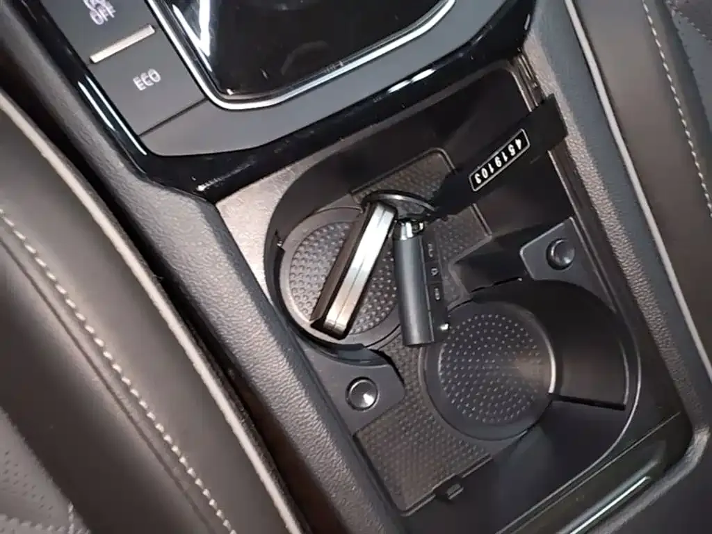 Volkswagen Sagitar 2025 из CN, фото 2