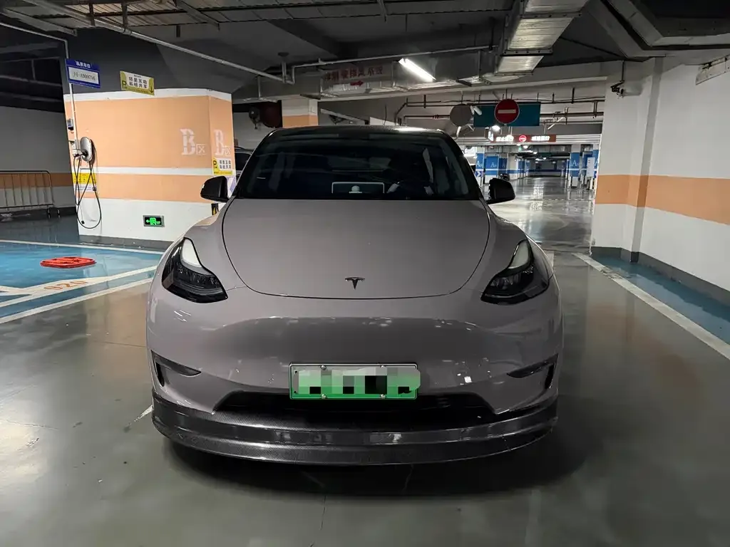 Tesla Model Y — фото 6