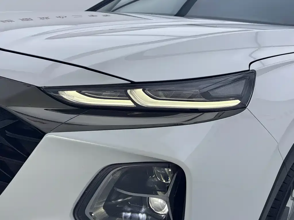 Hyundai Santa Fe 2023 из CN, фото 9