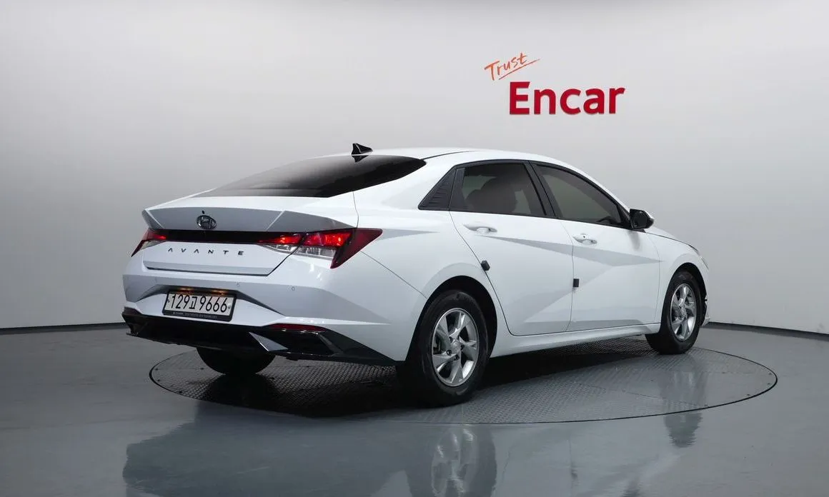 Hyundai AVANTE 2021 из KR, фото 4