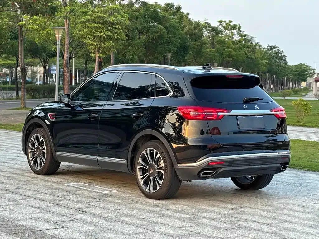Hongqi HS5 — фото 5