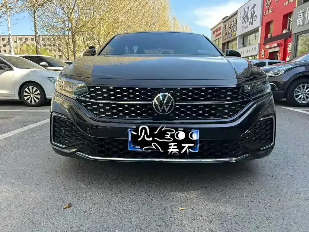Volkswagen Passat — фото 3