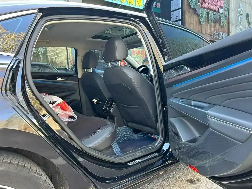 Volkswagen Passat — фото 2