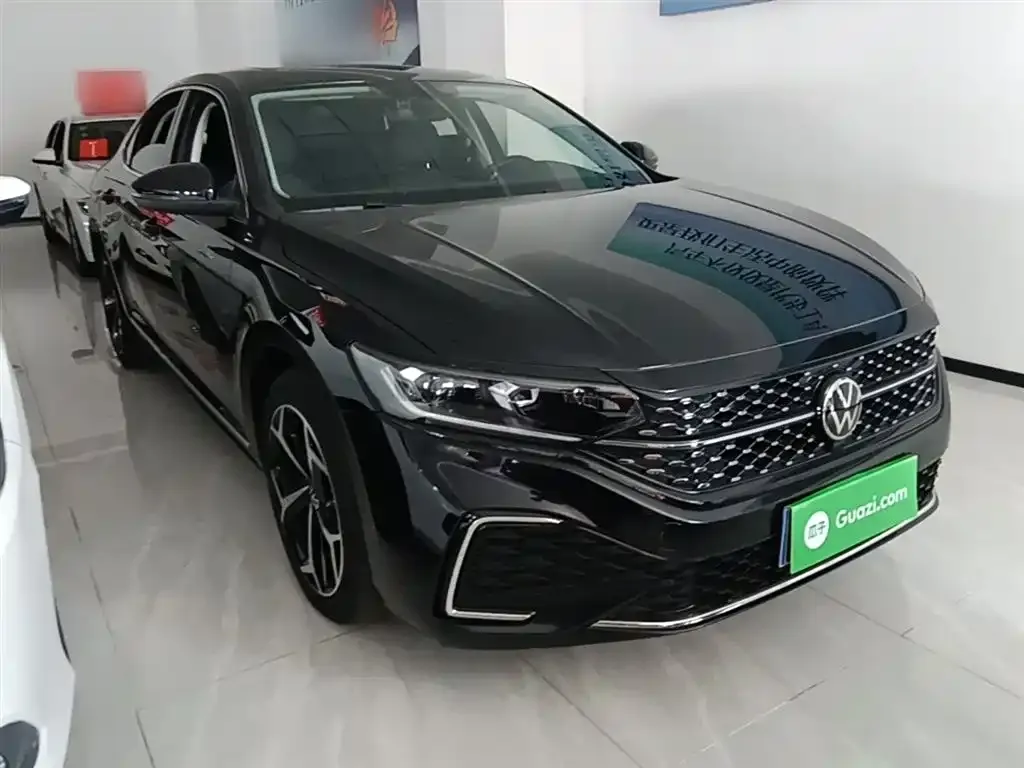 Volkswagen Passat — фото 7
