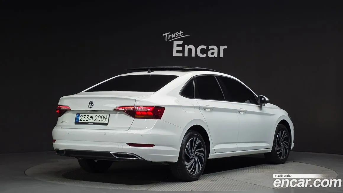 Volkswagen Jetta — фото 3