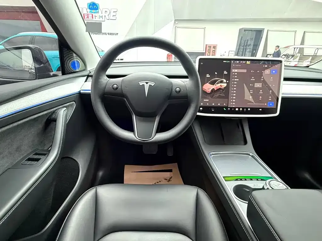 Tesla Model Y — фото 5