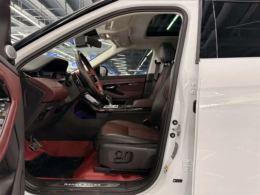 Land Rover Evoque 2022 из CN, фото 2