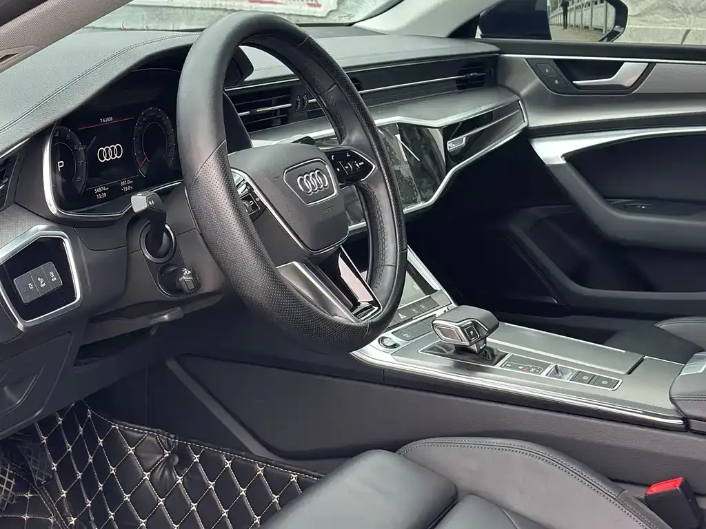 Audi A7 2021 из CN, фото 5