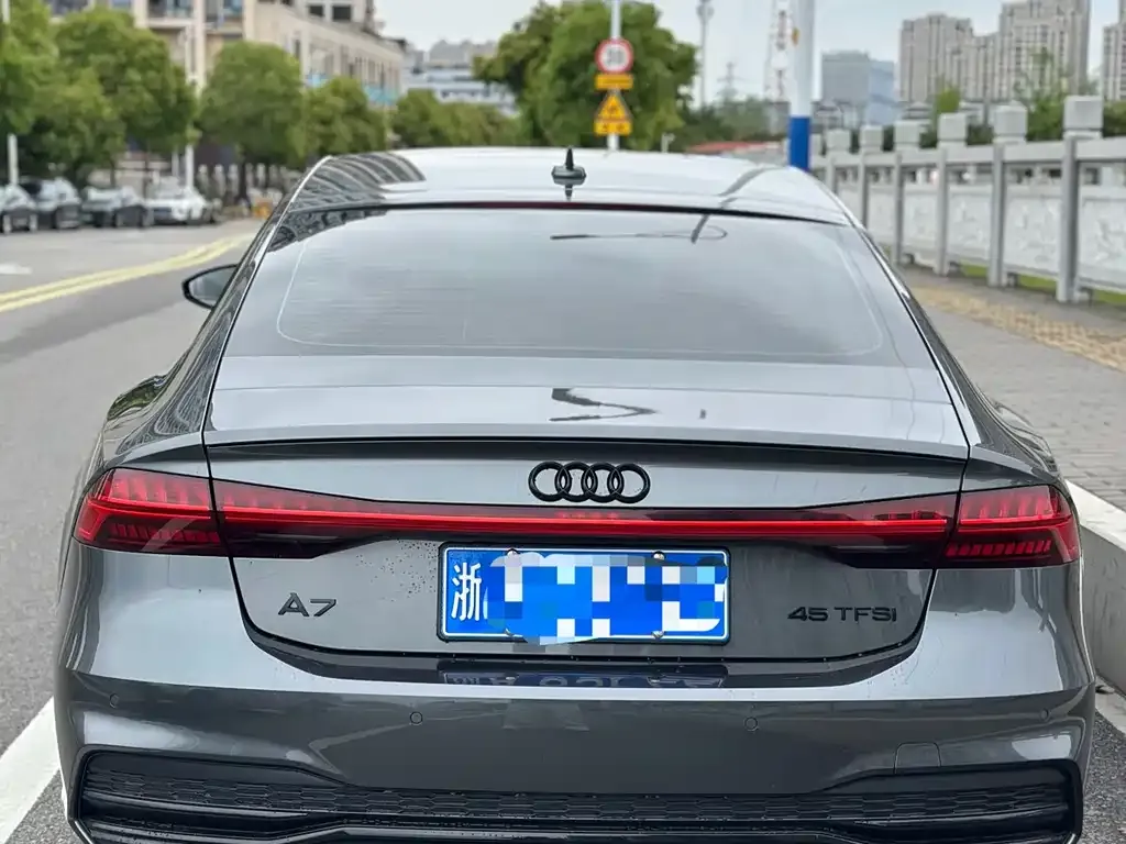 Audi A7 2021 из CN, фото 8