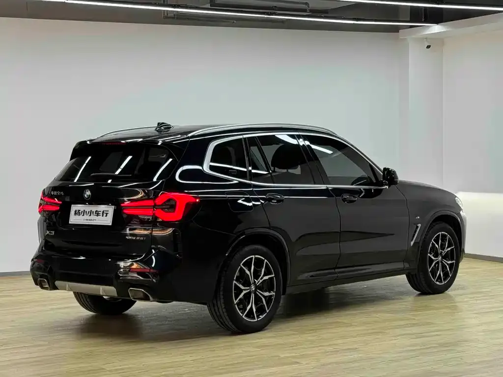 BMW X3 — фото 9