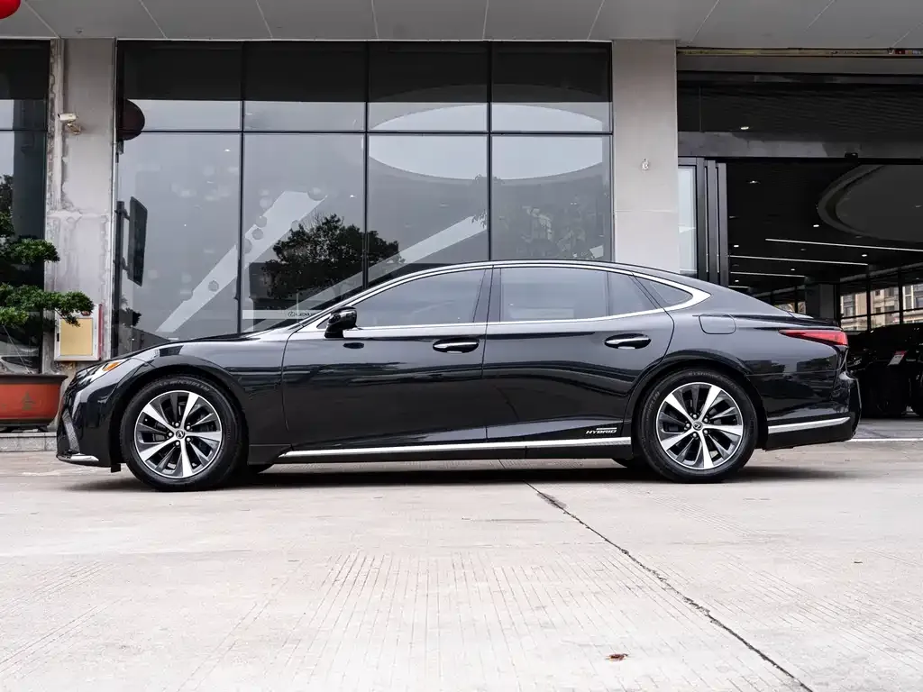 Lexus LS 2022 из CN, фото 9