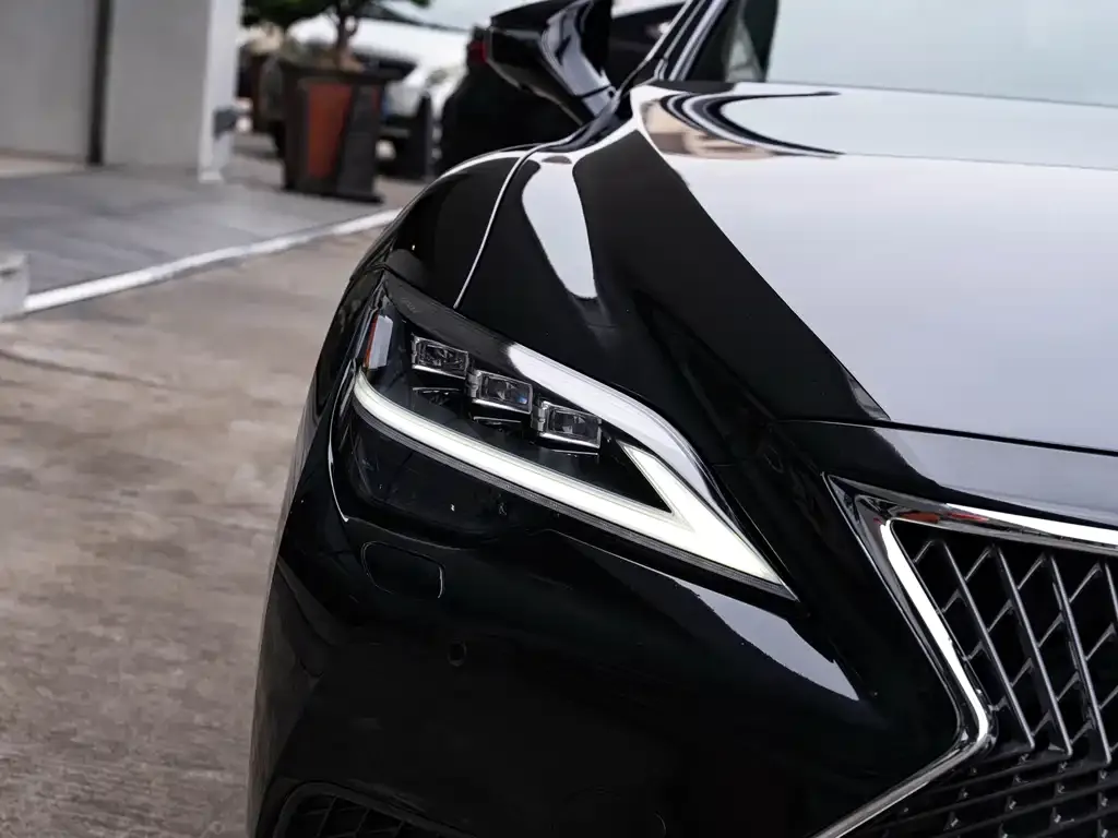 Lexus LS 2022 из CN, фото 4