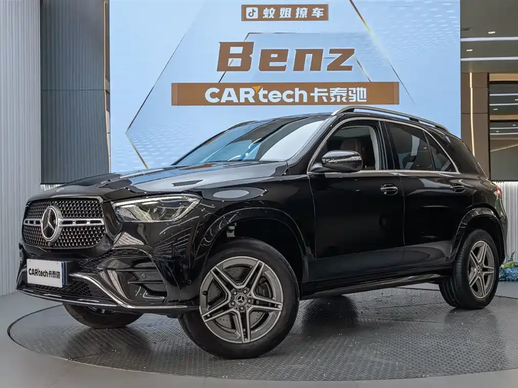 Mercedes-Benz GLE — фото 1