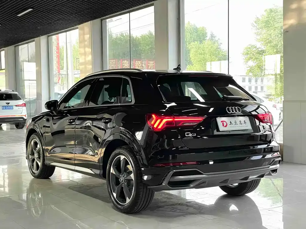 Audi Q3 — фото 7