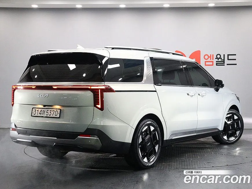 Kia Carnival — фото 5