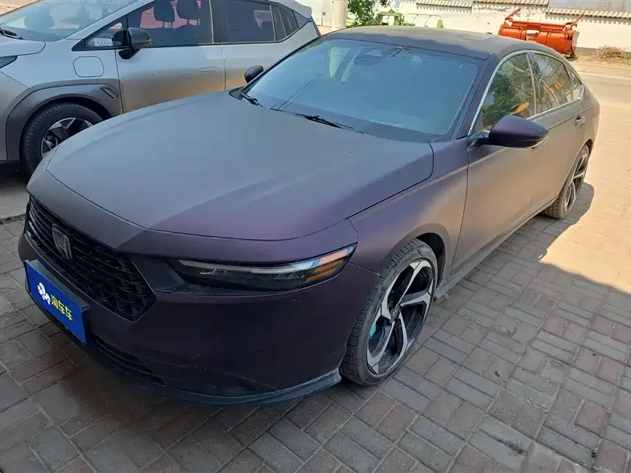 Honda Accord — фото 1