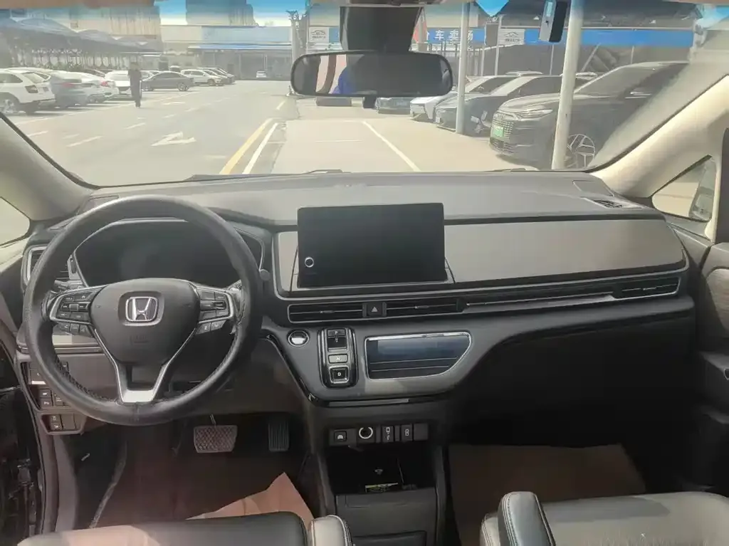 Honda Elysion 2023 из CN, фото 2