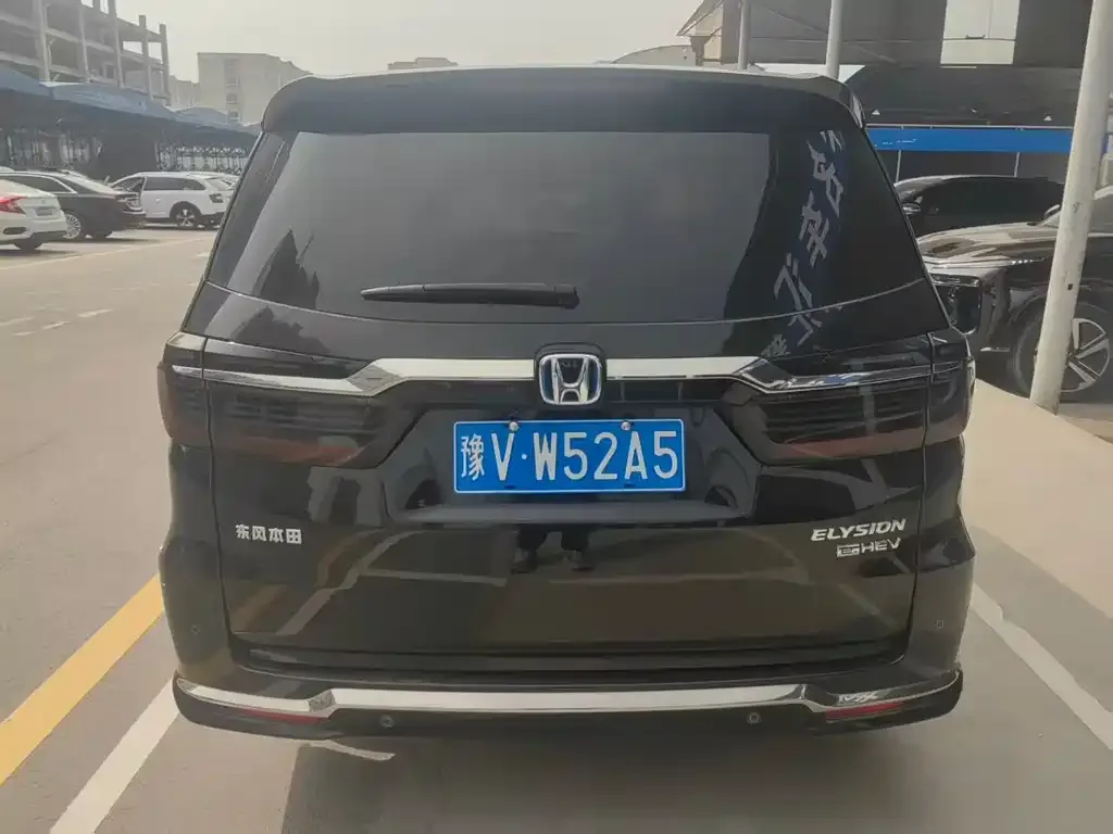 Honda Elysion 2023 из CN, фото 4