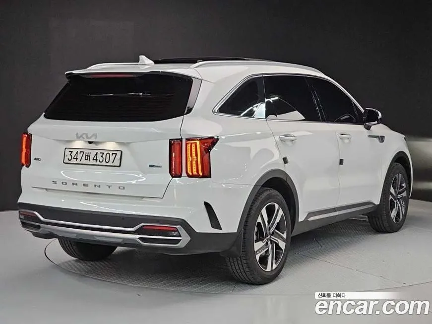 Kia Sorento — фото 6