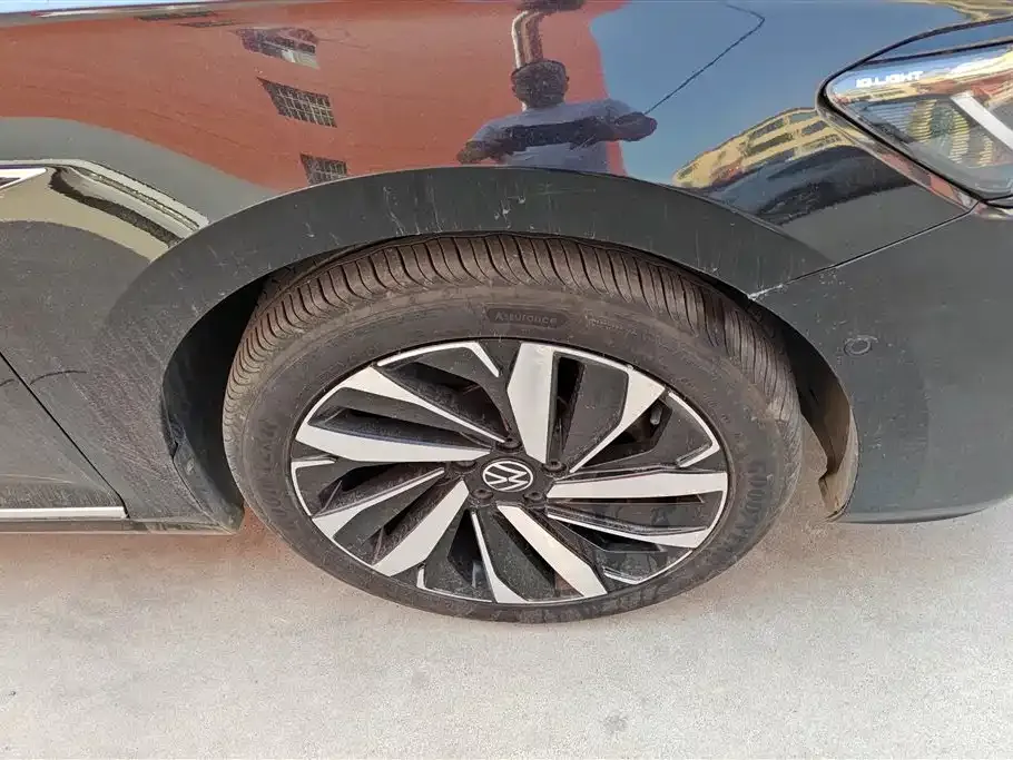 Volkswagen Passat — фото 10