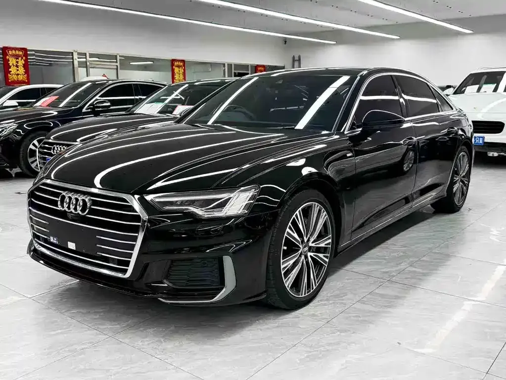 Audi A6L — фото 1