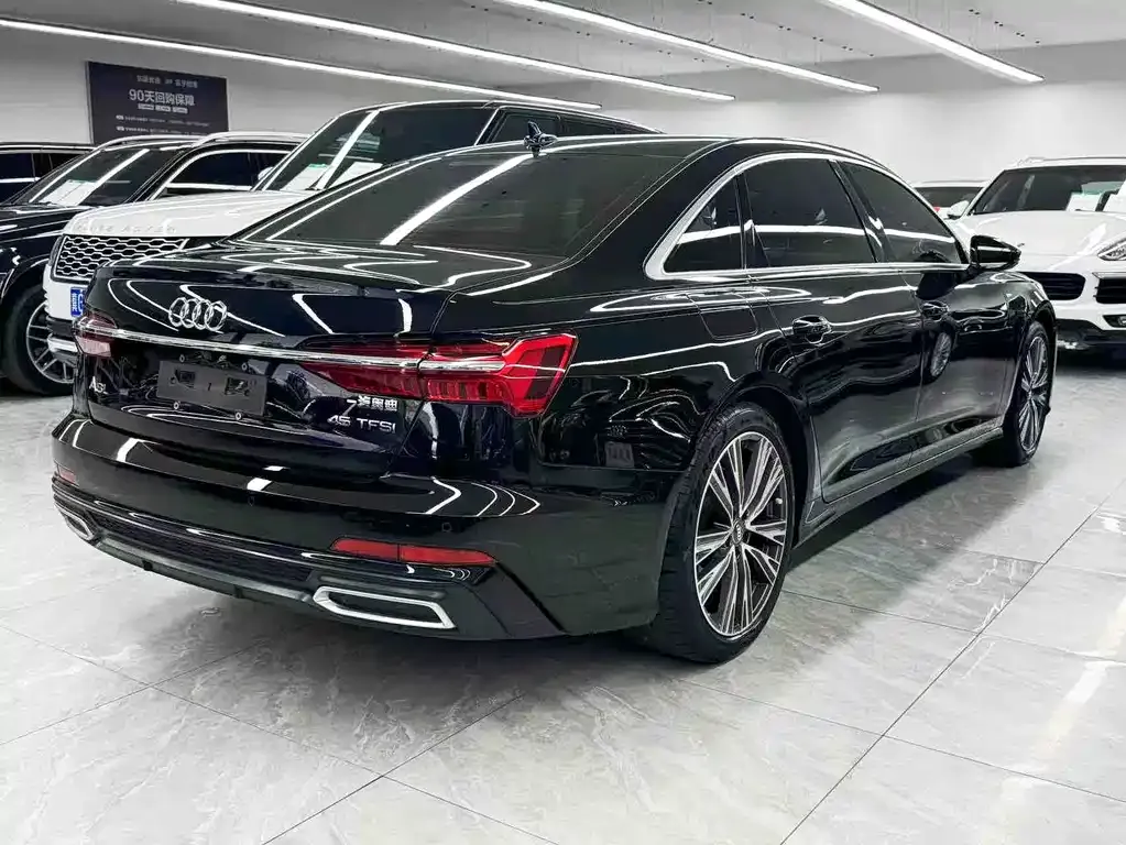 Audi A6L — фото 2