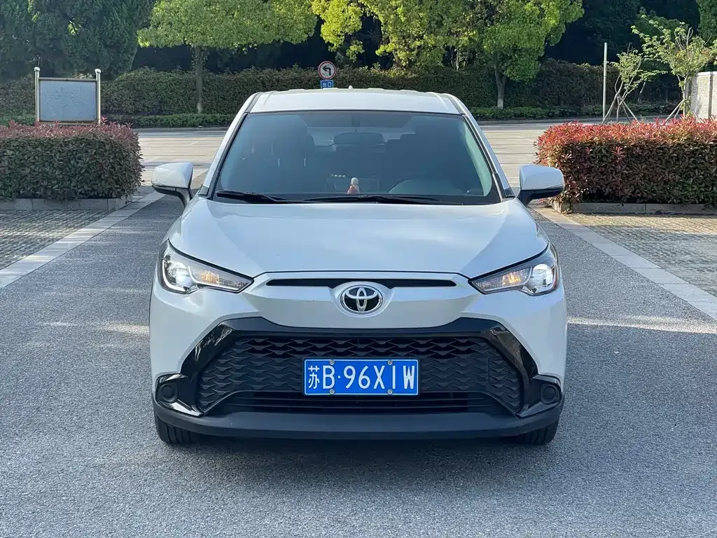 Toyota Frontlander 2024 из CN, фото 4