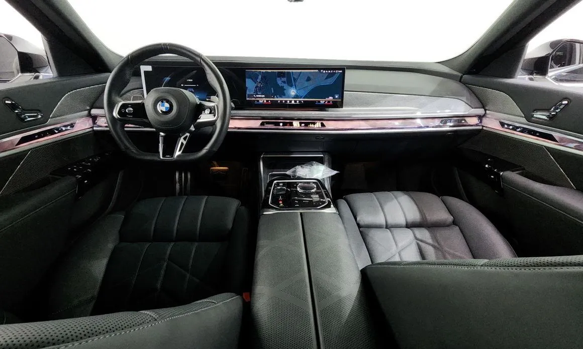 BMW 7-Series 2024 из KR, фото 7