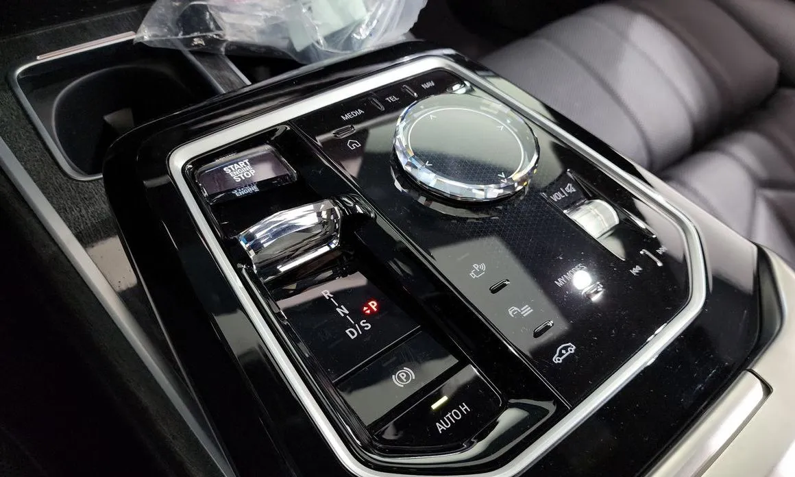 BMW 7-Series 2024 из KR, фото 4