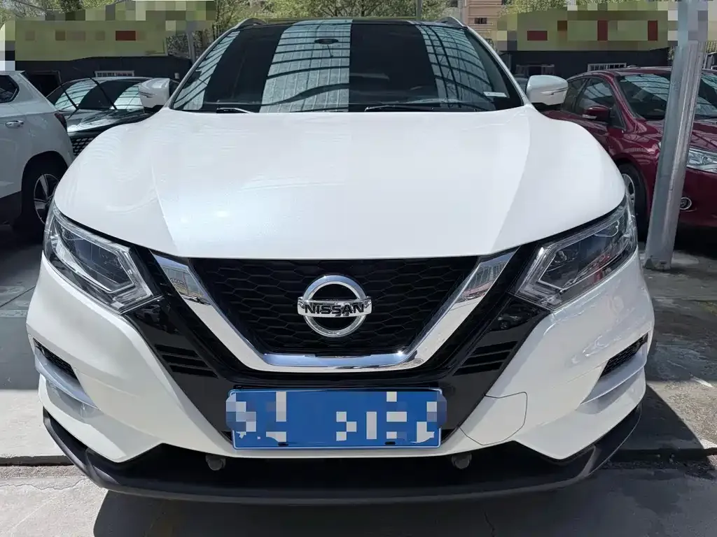 Nissan Qashqai — фото 10