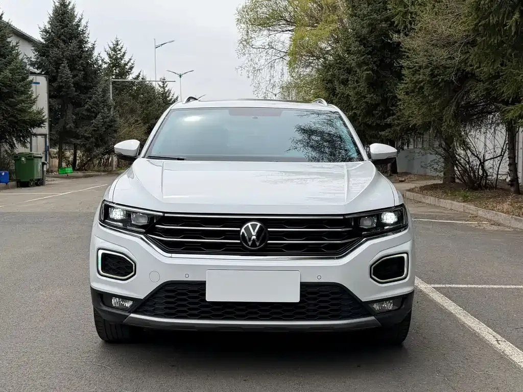 Volkswagen T-Roc — фото 2