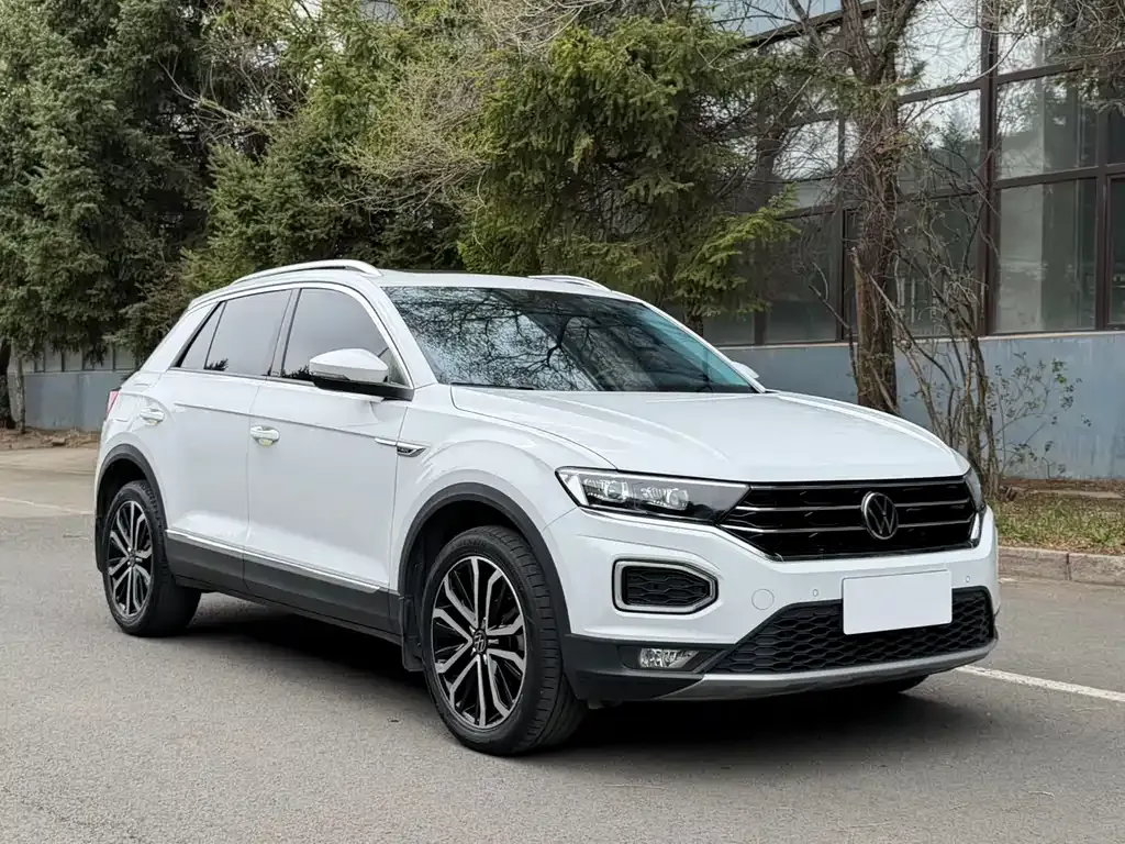Volkswagen T-Roc — фото 8