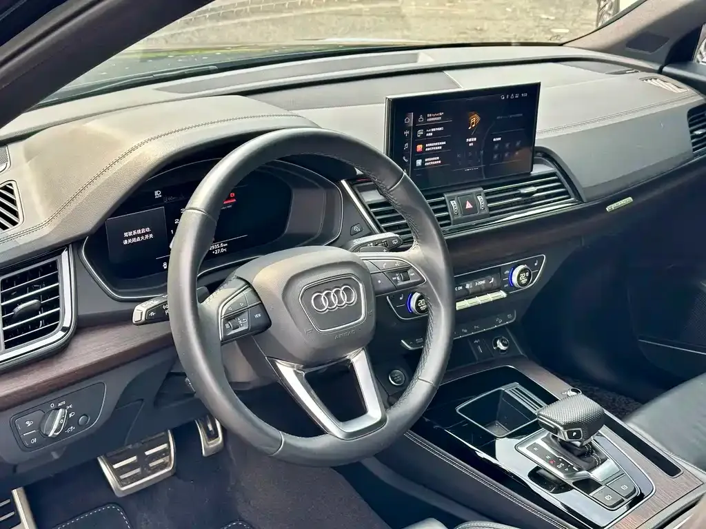 Audi Q5L — фото 2