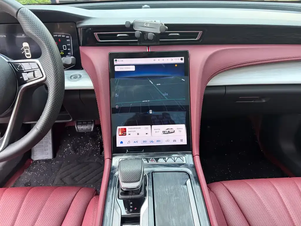 Hongqi H5 2025 из CN, фото 4