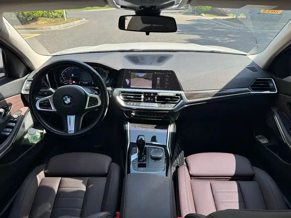 BMW 3 Series 2021 из CN, фото 2