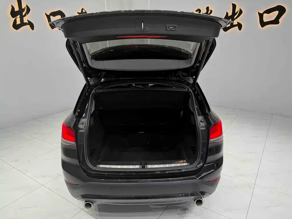 BMW X1 2021 из CN, фото 8