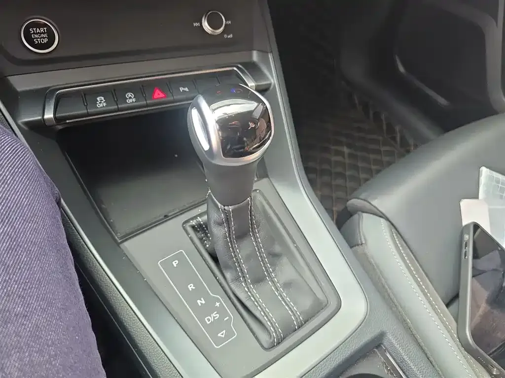 Audi Q3 Sportback — фото 10
