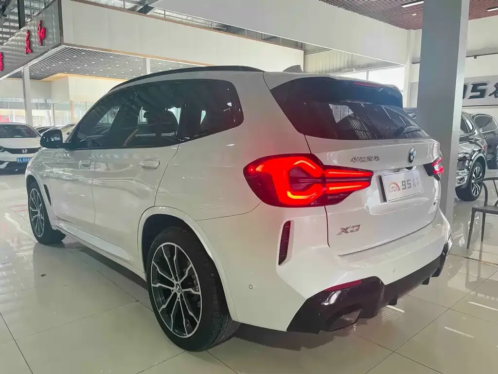BMW X3 — фото 9