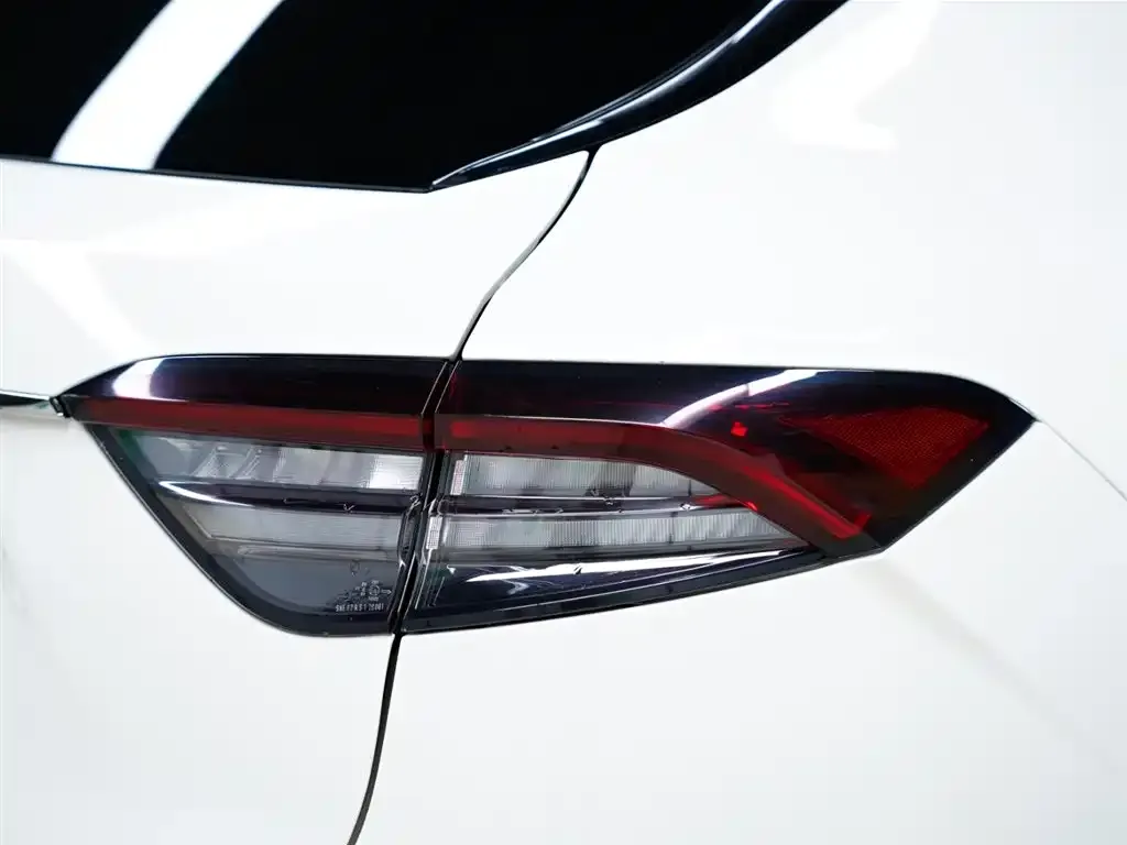 Maserati Levante — фото 2