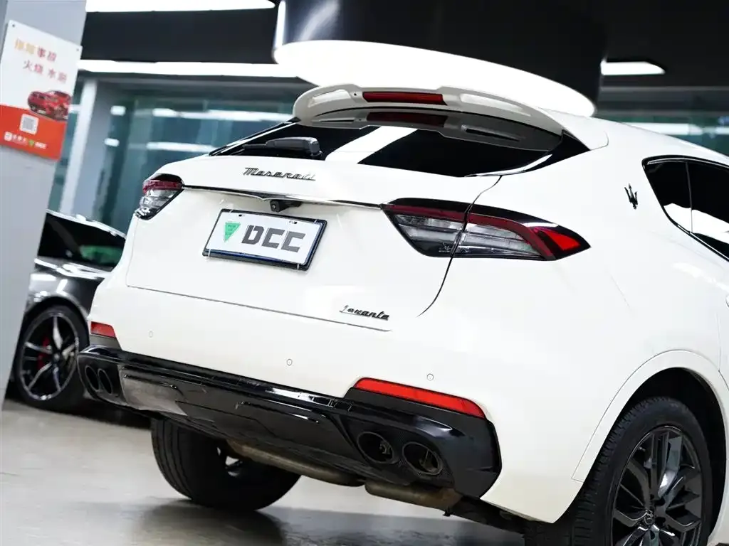 Maserati Levante — фото 4